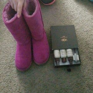 Pink uggs with ugg sheep skin care kit